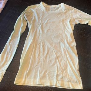 Lululemon swiftly size 6